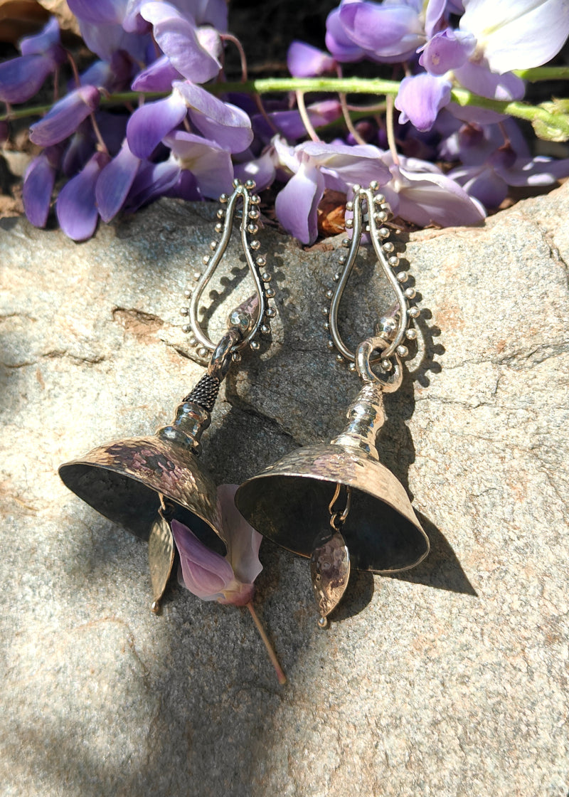 Tejas jhumka