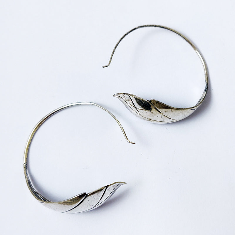 Leaf hoop earrings