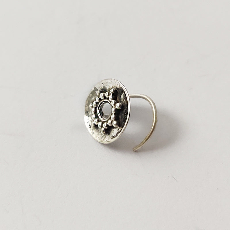 Eclipse nose pin