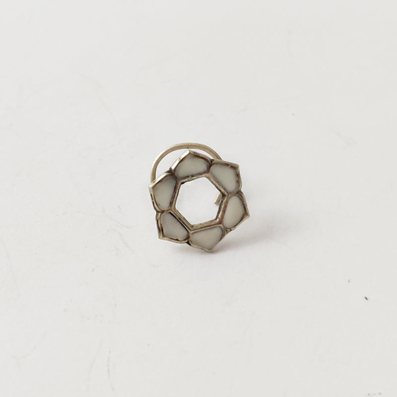 White enamel nose pin