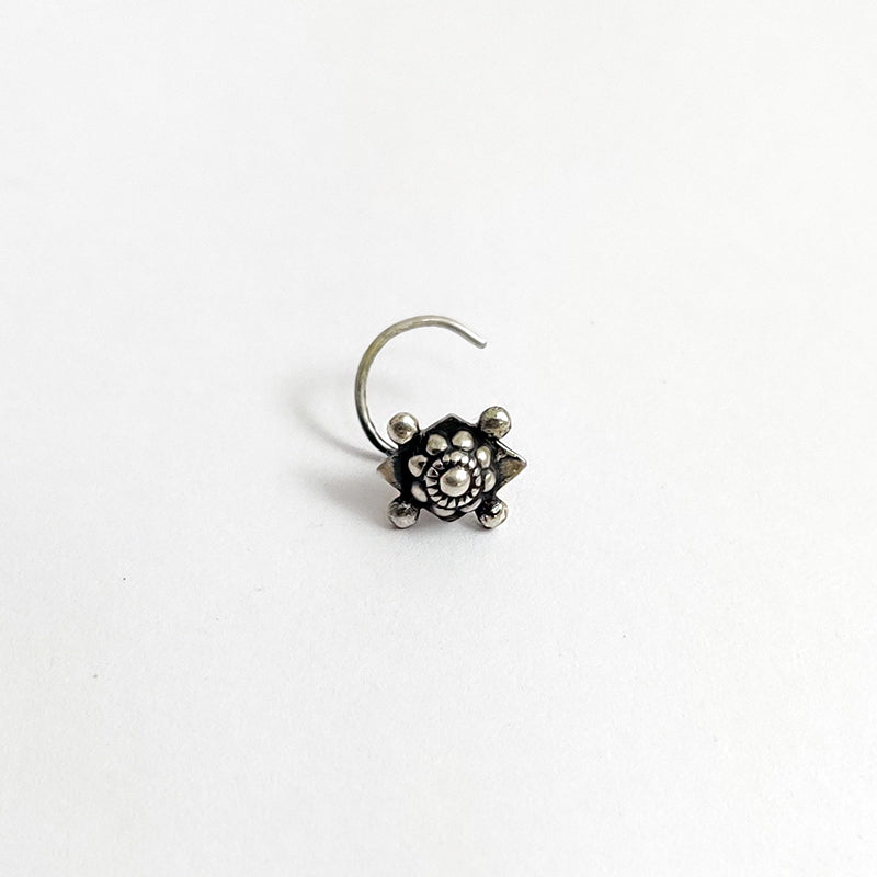 Barfi nose pin