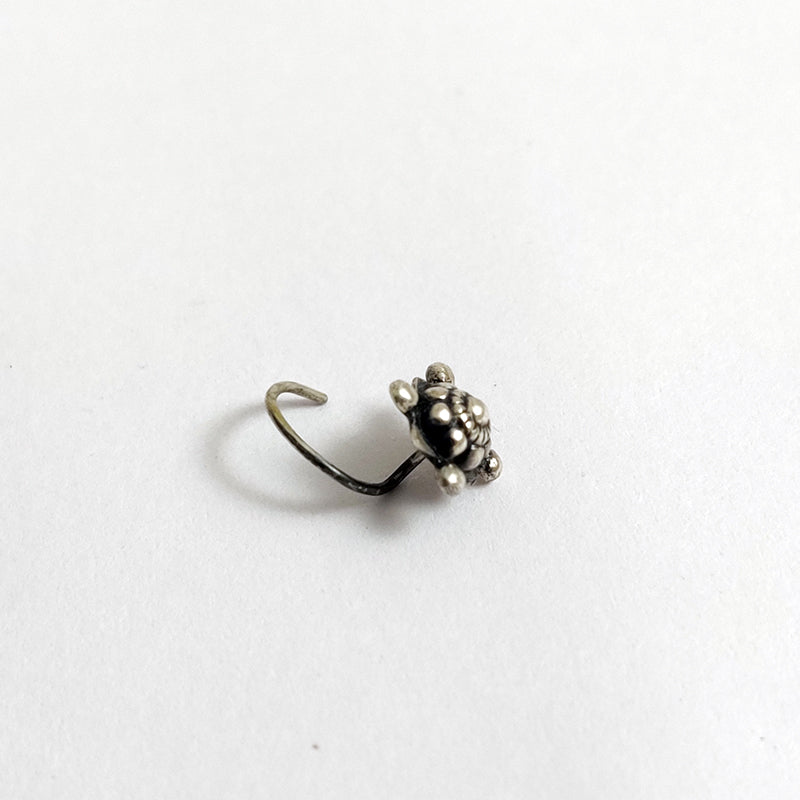 Barfi nose pin
