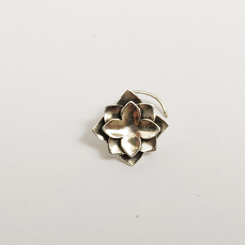 Kumud nose pin